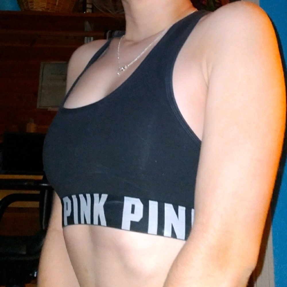 Sports bra